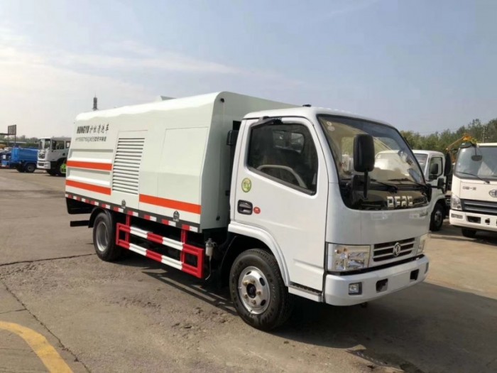 東風5方護欄清洗車